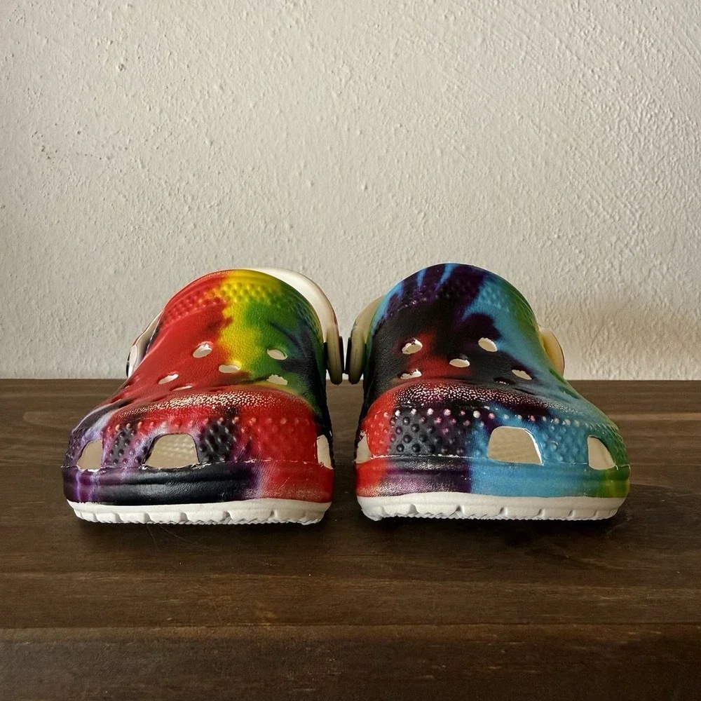 Crocs Classic Tie Dye Clogs Toddler Size‎ C2/3 Multi Color Rainbow Slip On Shoes